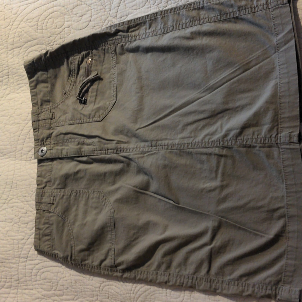 Tribal olive green cotton spandex size 6 skirt lots of pockets